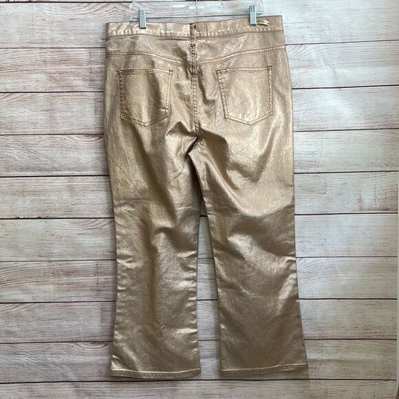 ANTHROPOLOGIE PILCRO HIGH RISE FLARE JEANS‎ IN ROSE GOLD METALLIC - Picture 2 of 8
